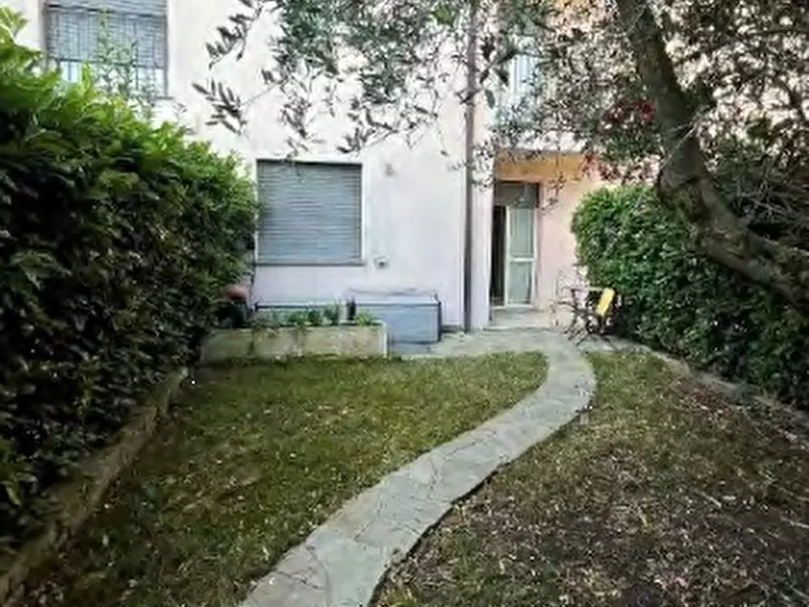 Immagine 14 di Appartamento in vendita  in Via Guglielmo Marconi  a Costa Masnaga