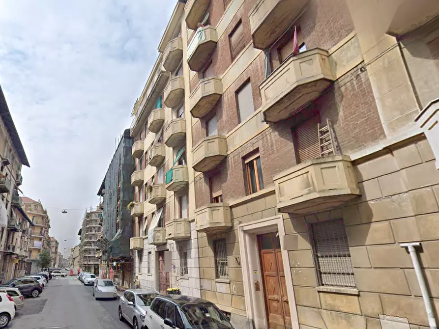 Immagine 3 di Appartamento in vendita  in Via Leinì  a Torino