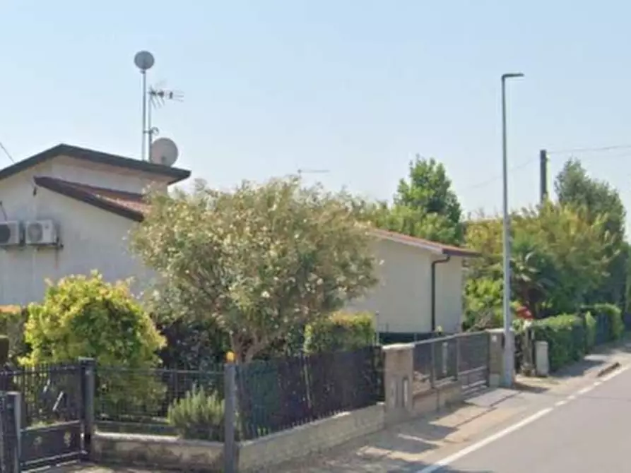 Immagine 19 di Appartamento in vendita  in Via Guglielmo Marconi a Campagna Lupia