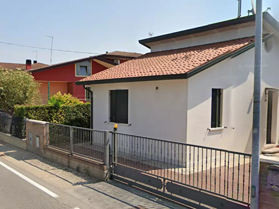 Immagine 3 di Appartamento in vendita  in Via Guglielmo Marconi a Campagna Lupia