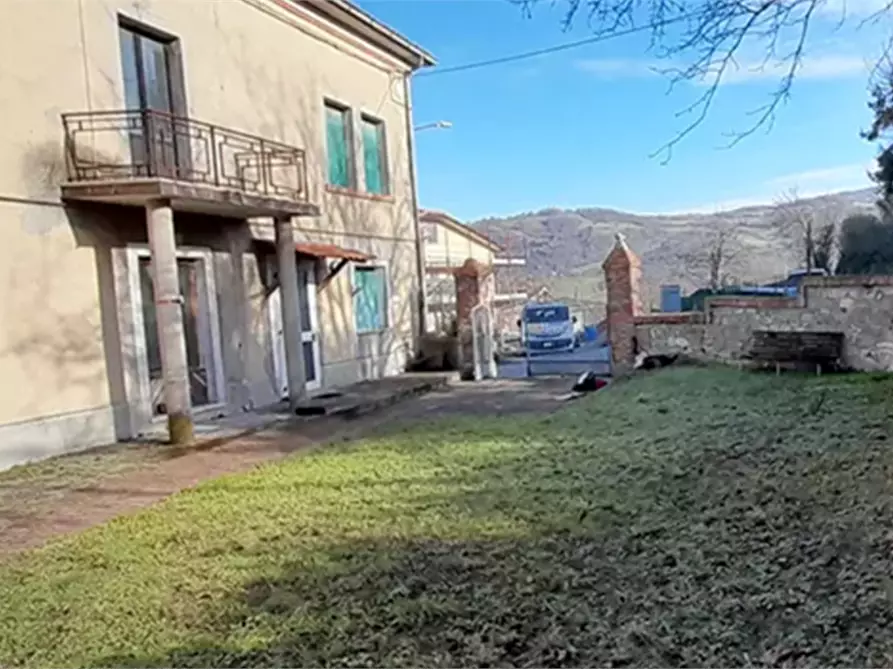 Immagine 6 di Stabile in vendita  in Via Serra di Sopra a Pennabilli