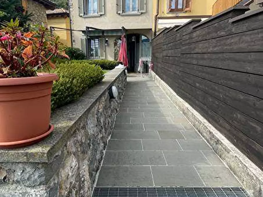 Immagine 4 di Casa indipendente in vendita  in Via San Rocco a Gandino