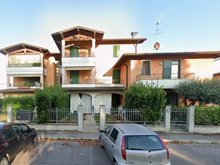 Immagine 3 di Appartamento in vendita  in Via Lisbona a Castel Goffredo