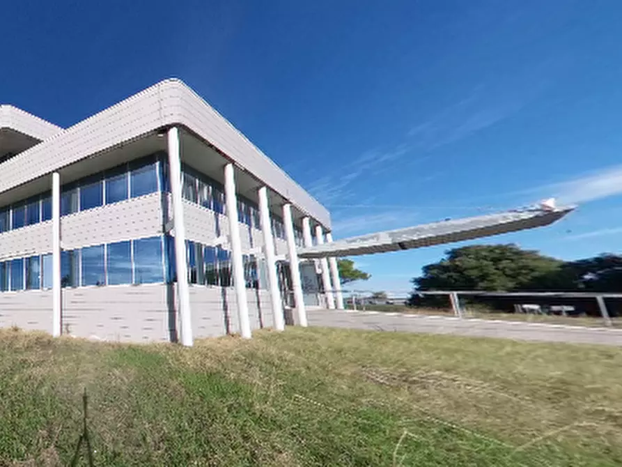 Immagine 5 di Stabile in vendita  in Via Pablo Neruda a Gatteo