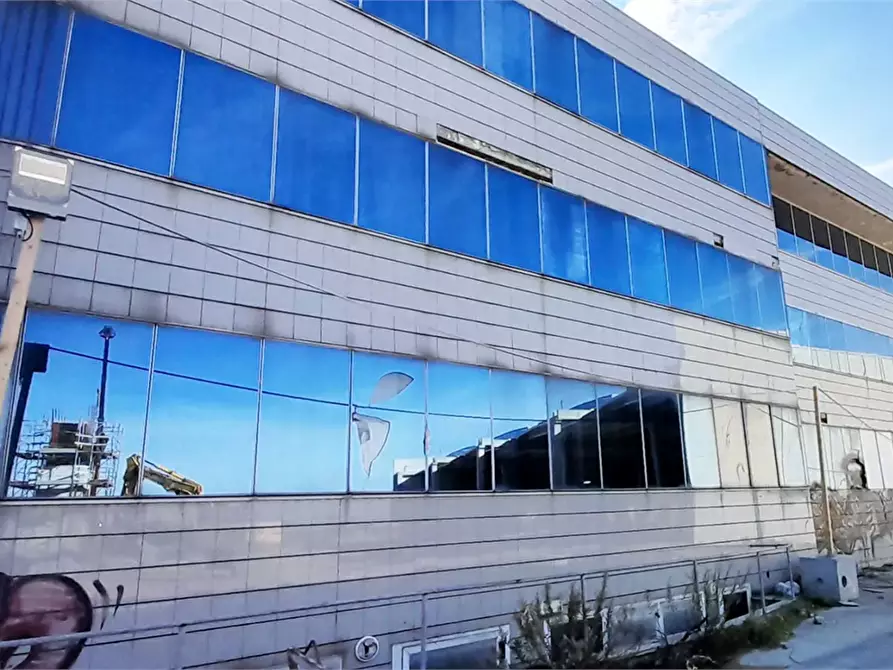 Immagine 12 di Stabile in vendita  in Via Pablo Neruda a Gatteo