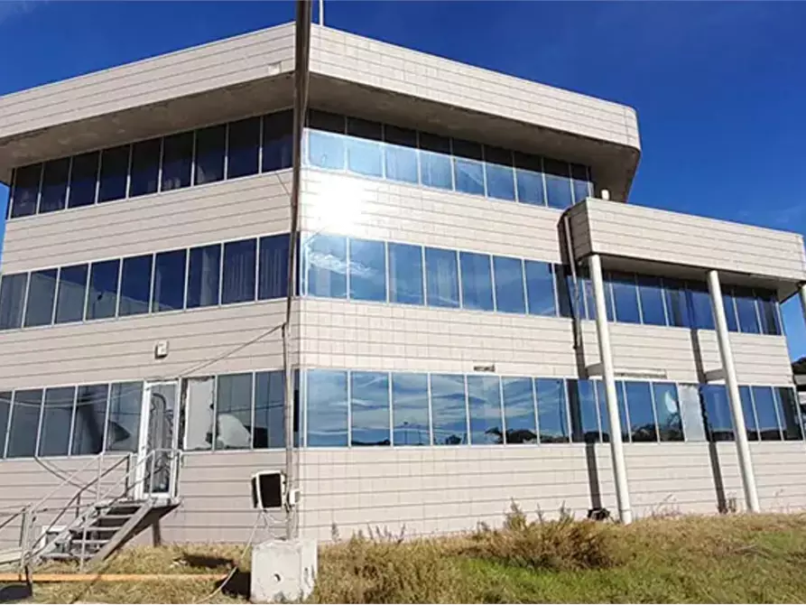 Immagine 13 di Stabile in vendita  in Via Pablo Neruda a Gatteo