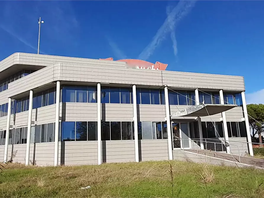 Immagine 14 di Stabile in vendita  in Via Pablo Neruda a Gatteo