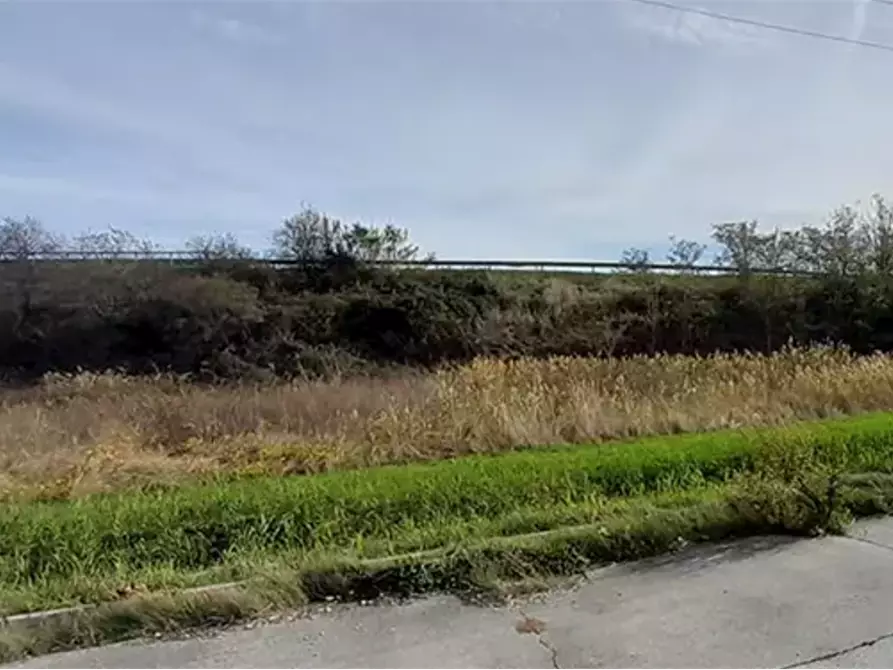 Immagine 18 di Stabile in vendita  in Via Pablo Neruda a Gatteo