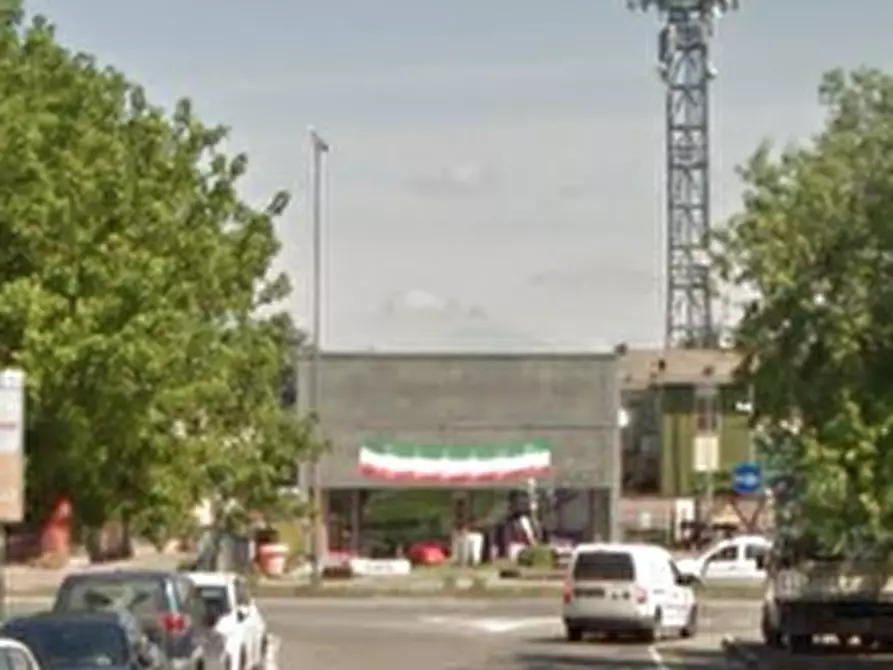 Immagine 4 di Negozio in vendita  in Via Atleti Azzurri d'Italia a Piacenza