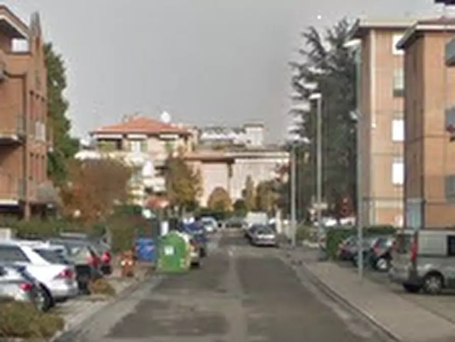 Immagine 2 di Garage in vendita  in Via Niccolò Machiavelli a Carpi