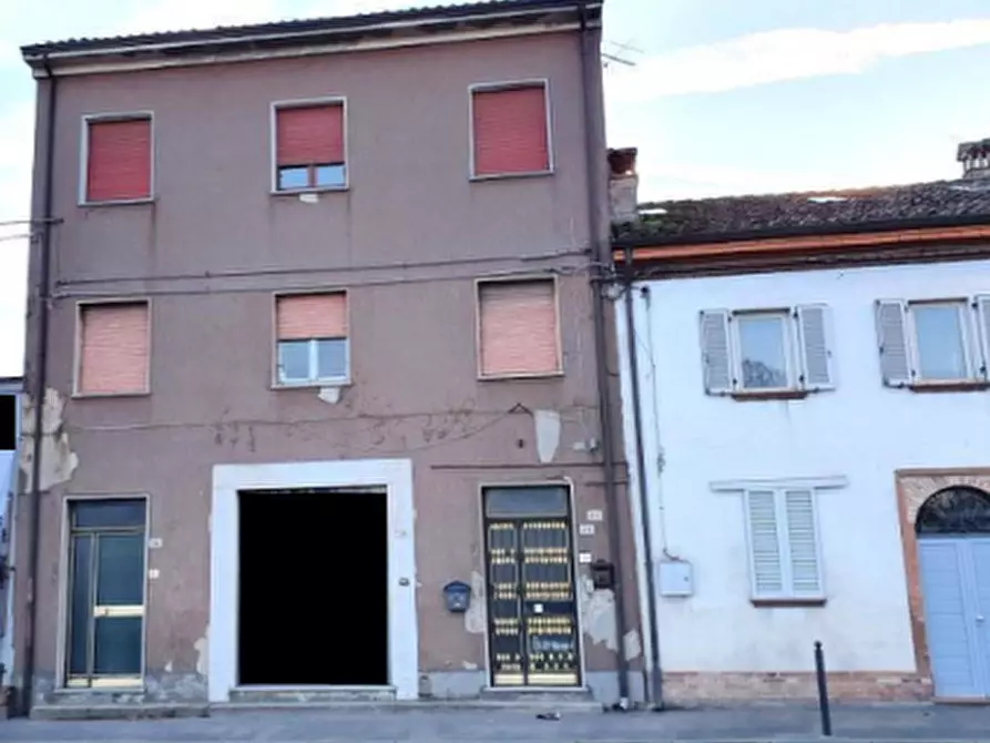 Immagine 1 di Appartamento in vendita  in Via Roma a Alseno