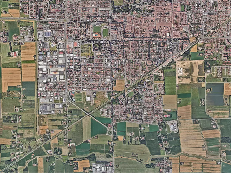 Immagine 3 di Garage in vendita  in Via Niccolò Machiavelli a Carpi