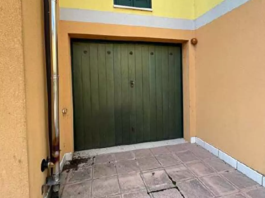 Immagine 23 di Villetta a schiera in vendita  in Strada San Romano Casetto a Ostiglia