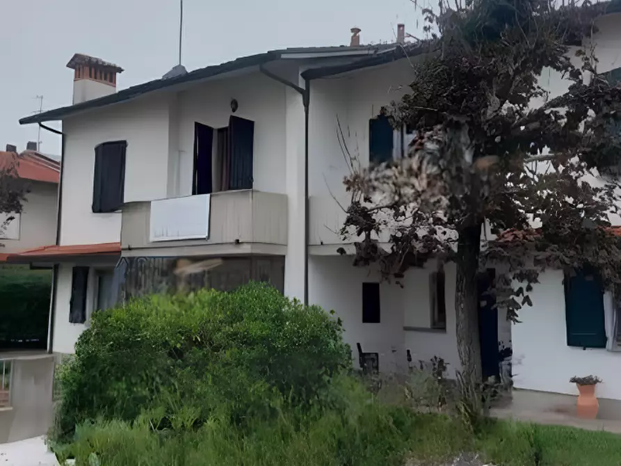 Immagine 1 di Casa indipendente in vendita  in Via XVII Novembre a Russi