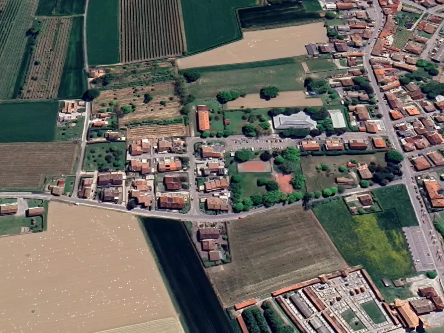 Immagine 10 di Casa indipendente in vendita  in Via XVII Novembre a Russi