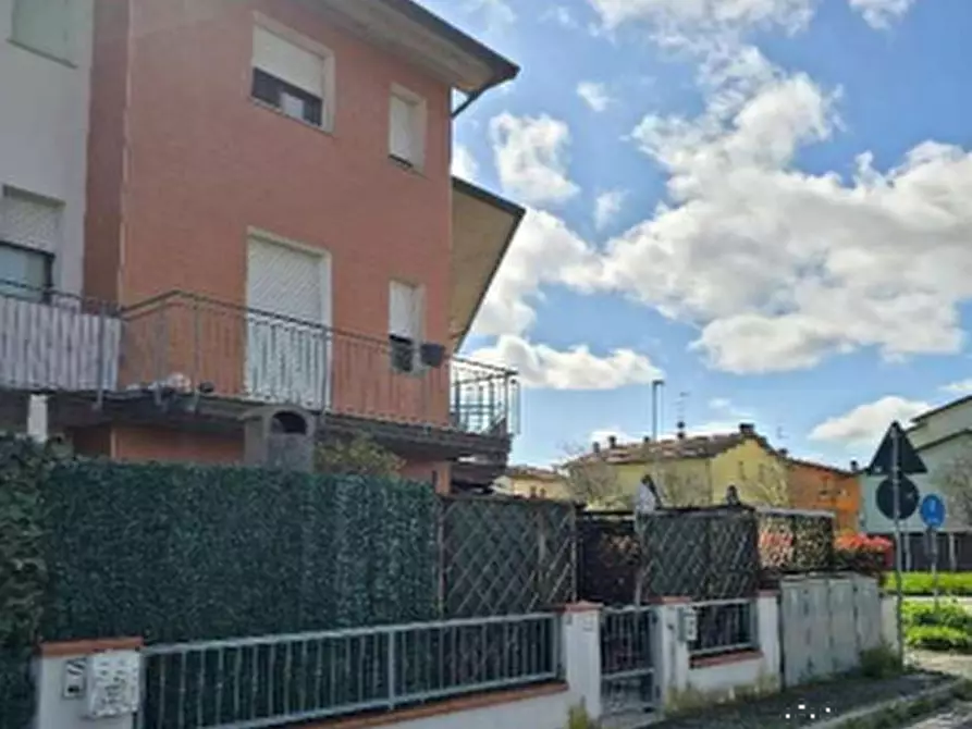 Immagine 12 di Villa in vendita  in Via F. Berardi a Massa Lombarda
