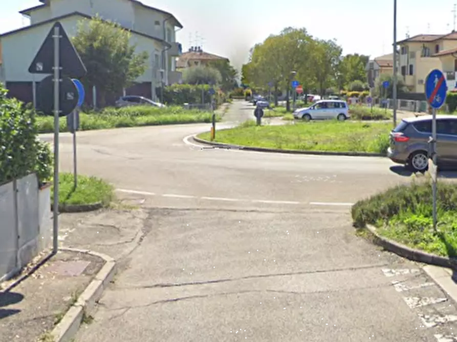 Immagine 14 di Villa in vendita  in Via F. Berardi a Massa Lombarda