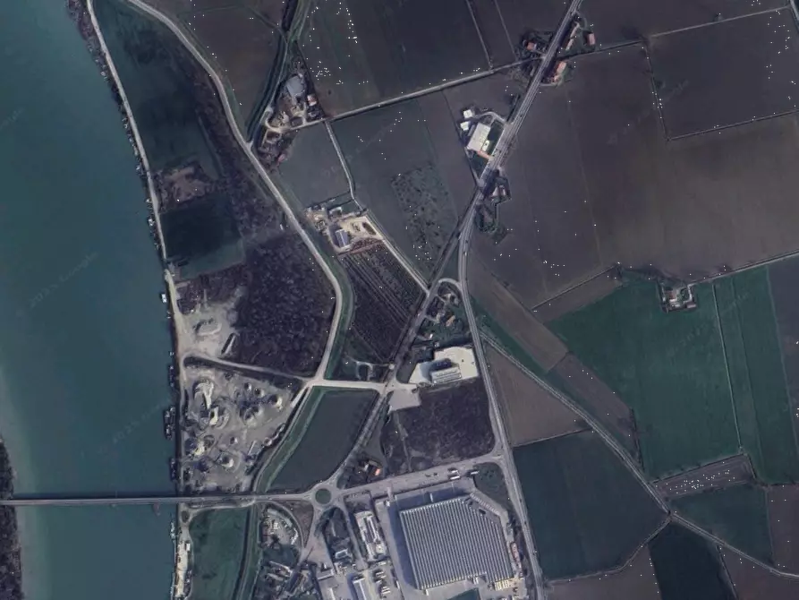 Immagine 14 di Appartamento in vendita  in Via Granelli a Monticelli D'ongina