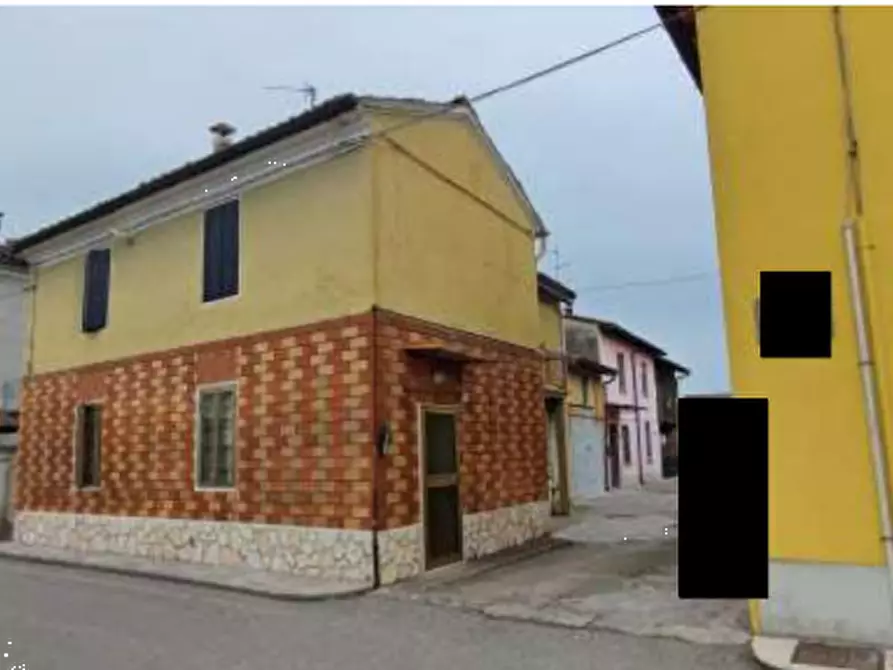Immagine 1 di Porzione di casa in vendita  in via A. Carini a Monticelli D'ongina