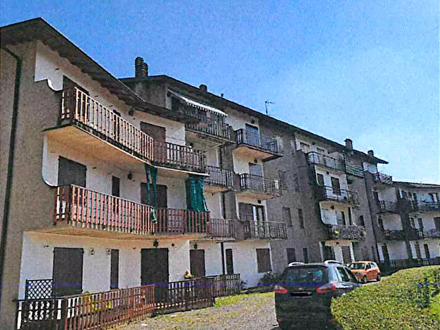 Immagine 2 di Appartamento in vendita  in Via Roncaglia a Zogno