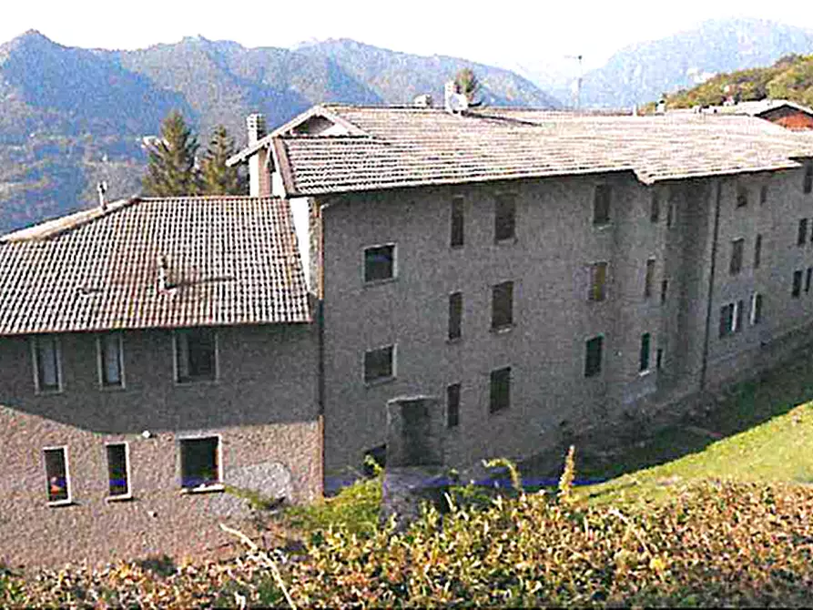 Immagine 9 di Appartamento in vendita  in Via Roncaglia a Zogno