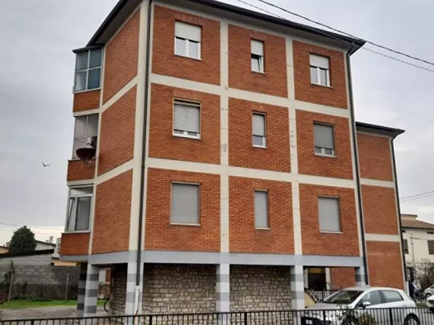 Immagine 6 di Appartamento in vendita  in Via Schieppati Franco a Calcio