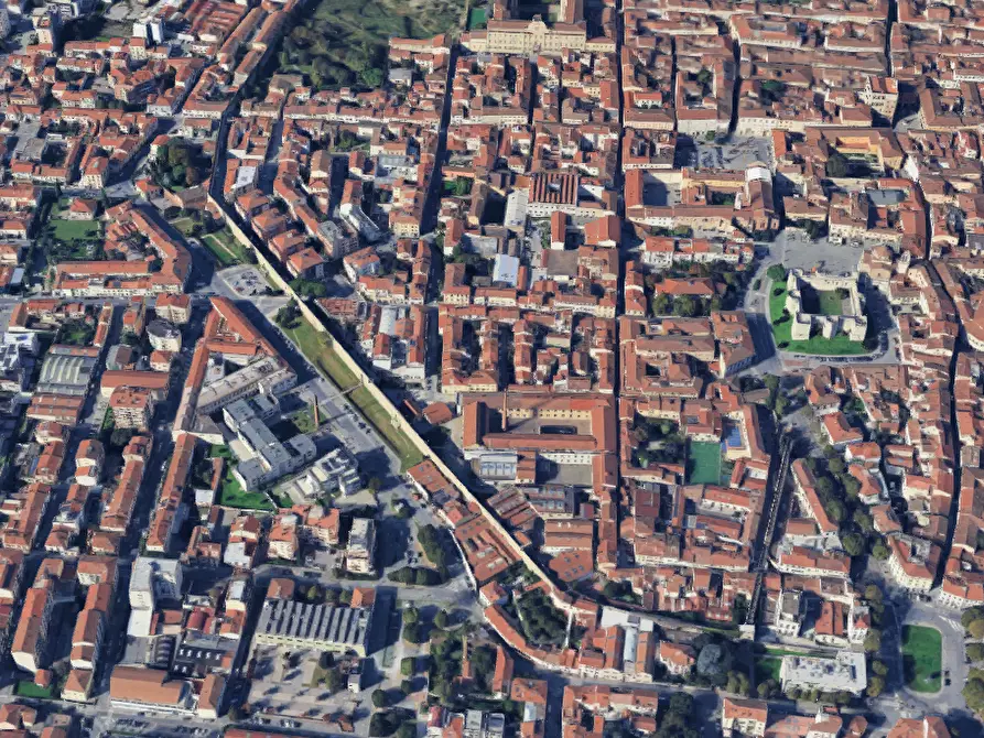 Immagine 8 di Negozio in vendita  in Via del Melograno a Prato