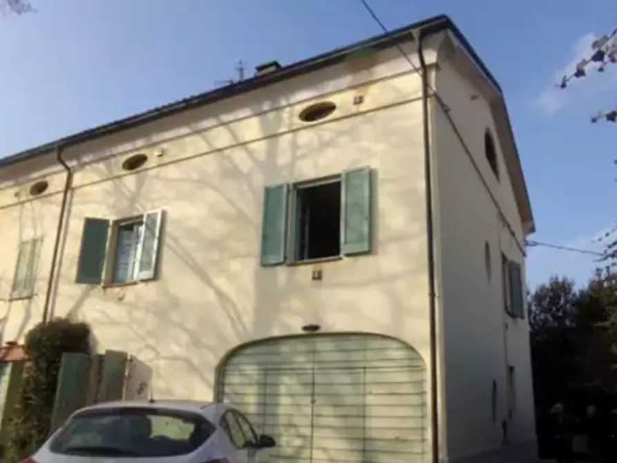 Immagine 1 di Porzione di casa in vendita  in Via Manzoni a Sorbolo Mezzani