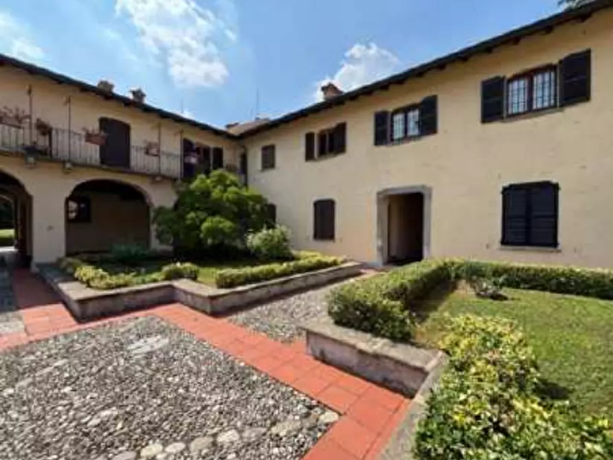 Immagine 5 di Porzione di casa in vendita  in Via Stanga Busca a Carate Brianza