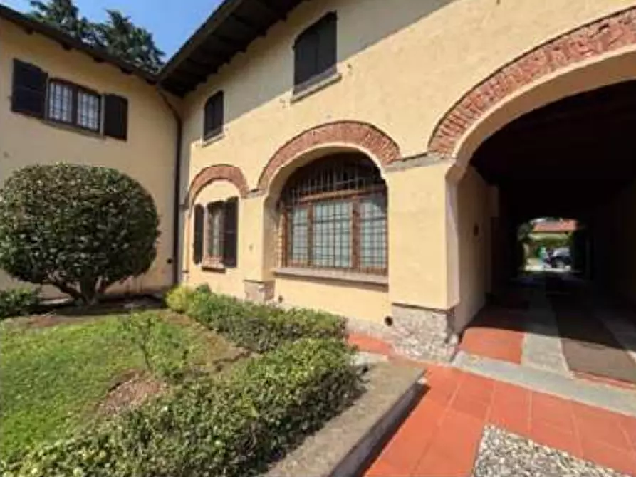 Immagine 9 di Porzione di casa in vendita  in Via Stanga Busca a Carate Brianza