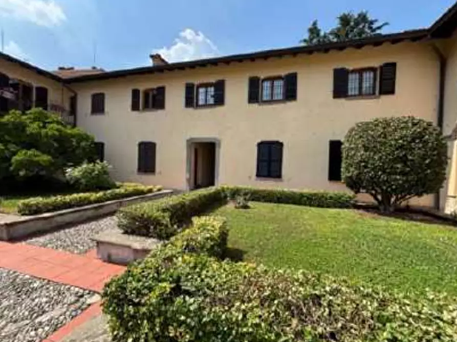 Immagine 10 di Porzione di casa in vendita  in Via Stanga Busca a Carate Brianza