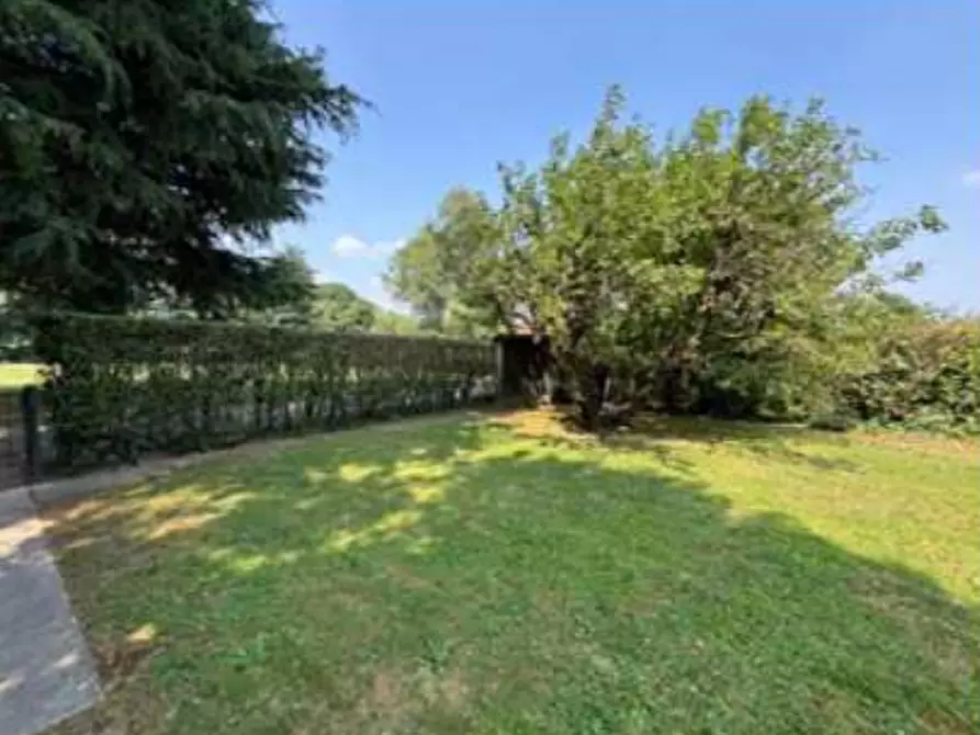 Immagine 11 di Porzione di casa in vendita  in Via Stanga Busca a Carate Brianza