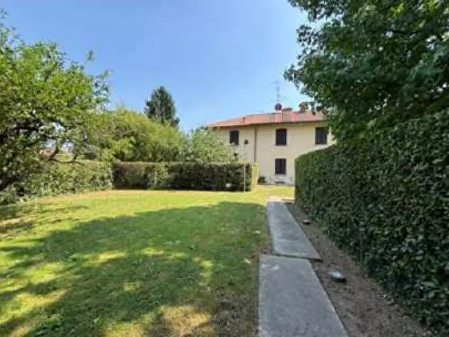 Immagine 14 di Porzione di casa in vendita  in Via Stanga Busca a Carate Brianza