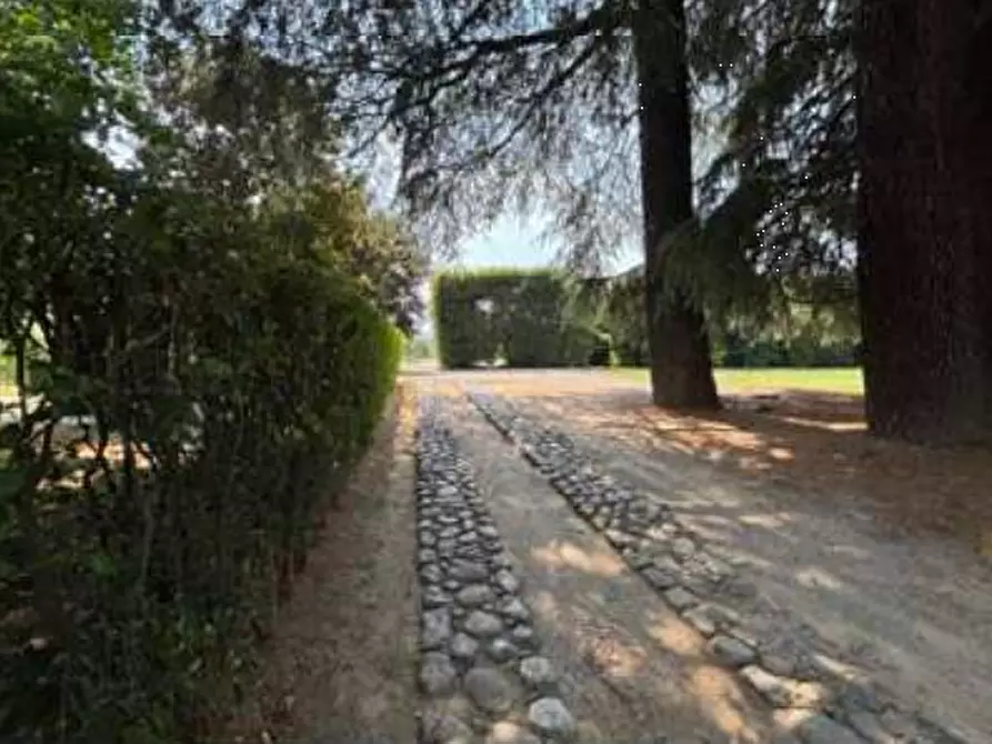 Immagine 15 di Porzione di casa in vendita  in Via Stanga Busca a Carate Brianza