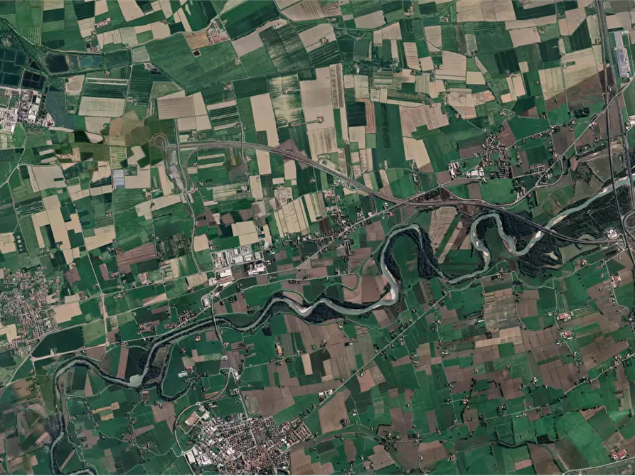 Immagine 17 di Casa indipendente in vendita  in Via Bertolotta a Sissa