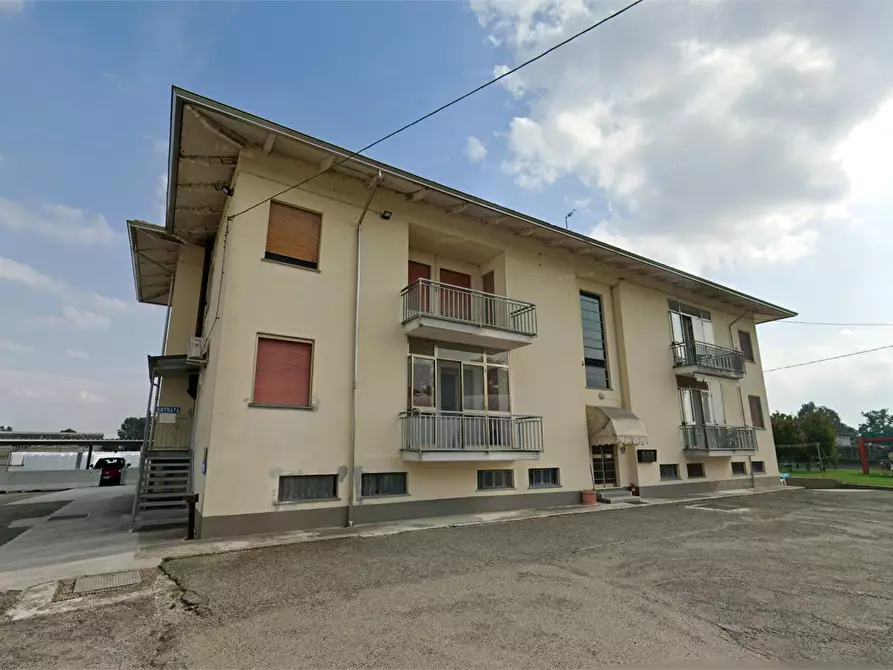 Immagine 11 di Appartamento in vendita  in Frazione Paroletta a Fontanellato