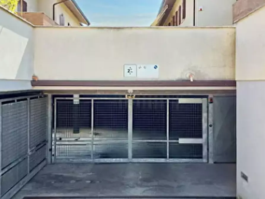Immagine 16 di Garage in vendita  in Via della Cartiera a Forli'