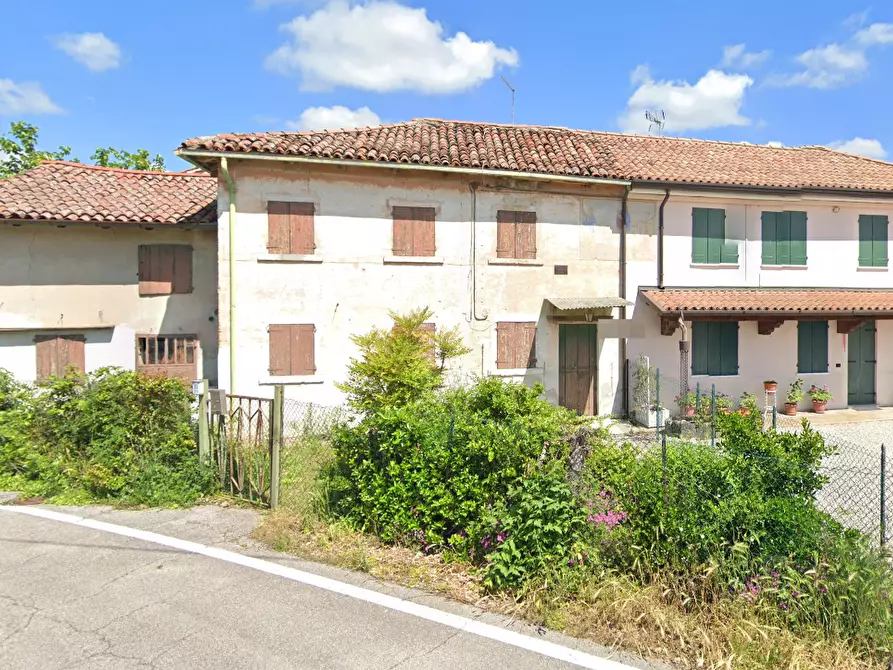 Immagine 11 di Porzione di casa in vendita  in Via Contea a Trevignano