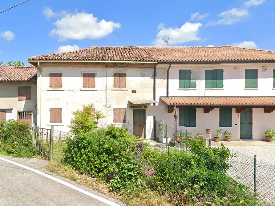 Immagine 13 di Porzione di casa in vendita  in Via Contea a Trevignano