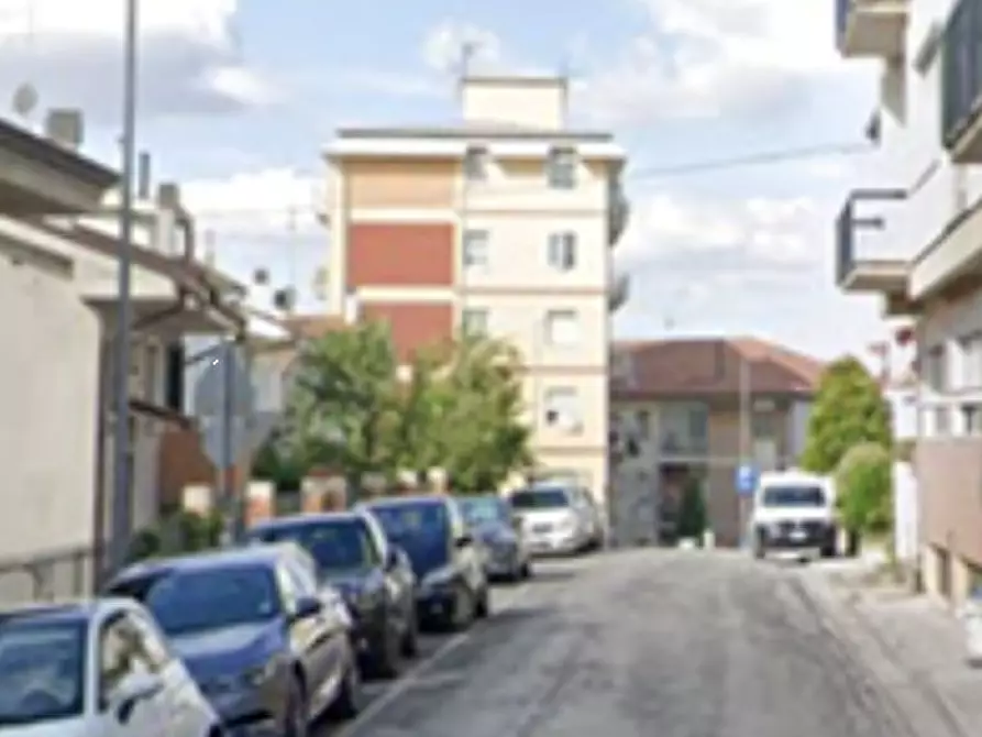 Immagine 8 di Laboratorio in vendita  in Via Lombardia a Sant'elpidio A Mare