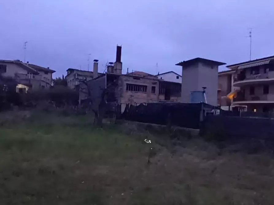 Immagine 3 di Laboratorio in vendita  in Via Aprutina a Altidona