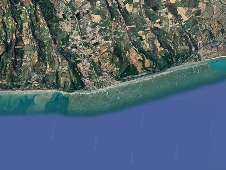 Immagine 10 di Laboratorio in vendita  in Via Aprutina a Altidona