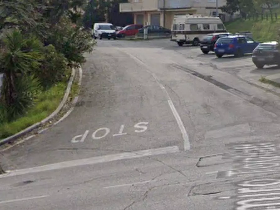 Immagine 4 di Magazzino in vendita  in Via Palmiro Togliatti  a Montegranaro