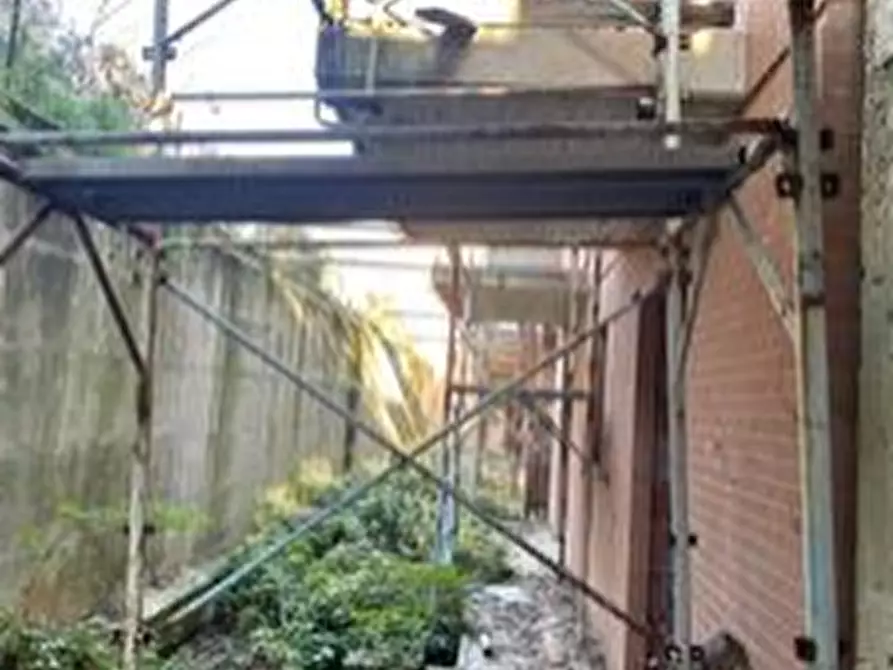 Immagine 3 di Stabile in vendita  in Via Pietro Paolo Rubens a Fermo