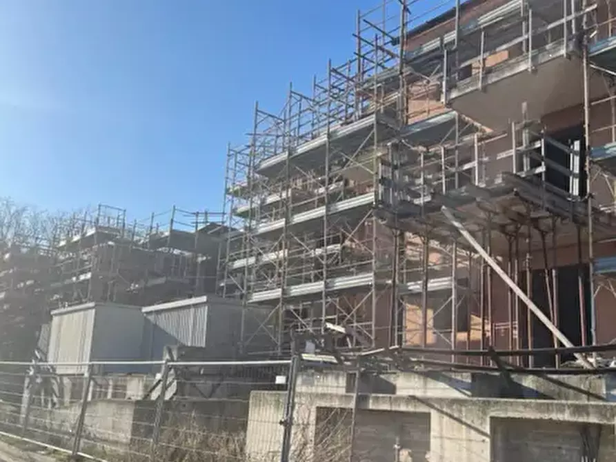 Immagine 5 di Stabile in vendita  in Via Pietro Paolo Rubens a Fermo