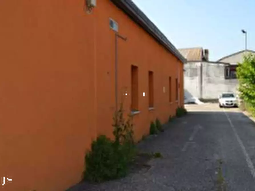 Immagine 4 di Capannone industriale in vendita  in Via Torricelli a Verona