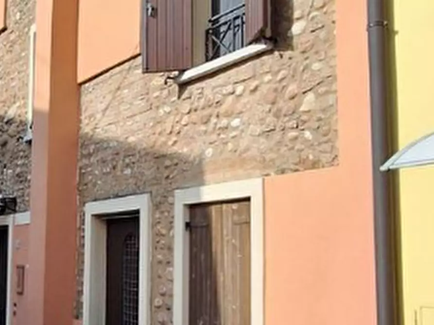 Immagine 6 di Porzione di casa in vendita  in Via Duca Degli Abruzzi a Villafranca Di Verona