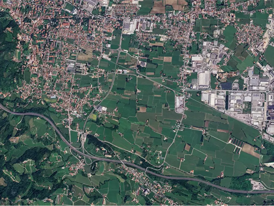 Immagine 18 di Magazzino in vendita  in Via Cinzio Cenedese a Vittorio Veneto