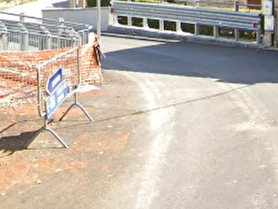 Immagine 9 di Appartamento in vendita  in Via Lungara Rio a Caldarola