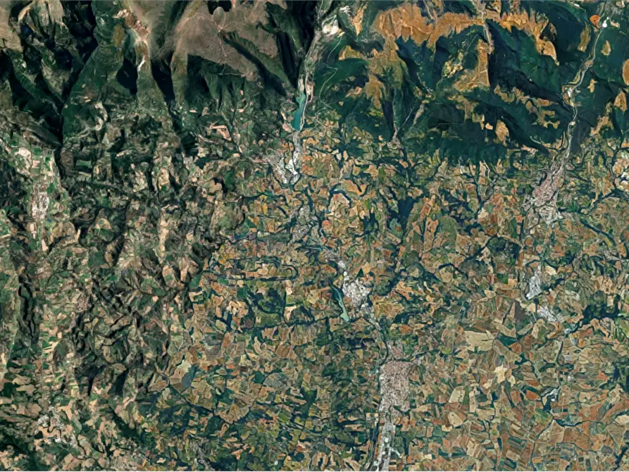 Immagine 14 di Appartamento in vendita  in Via Lungara Rio a Caldarola